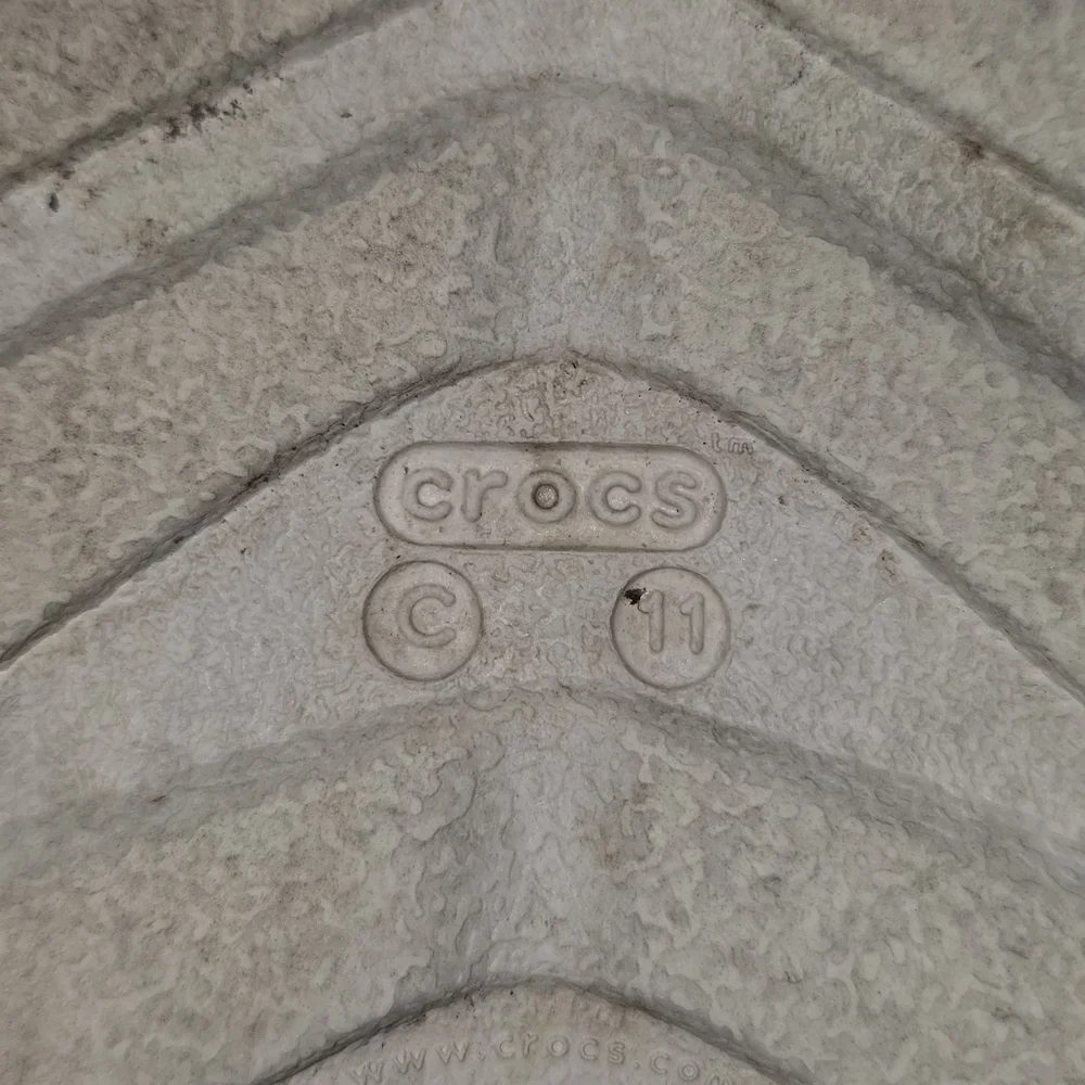 CROCS minor wear